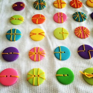 different-ways-to-sew-on-a-button